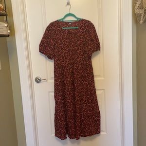 Old Navy floral patterned dress.